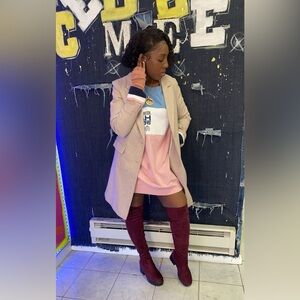 Meet your Posher, Queena